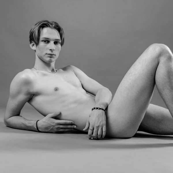 nude male photography- lying down pose