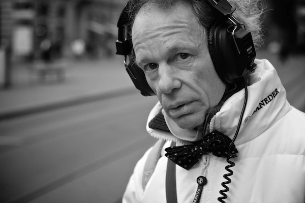 how to take street portraits