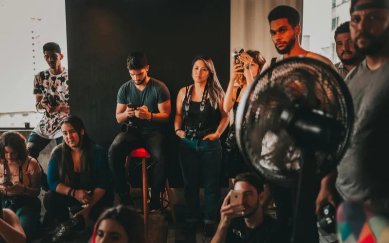 organize workshops