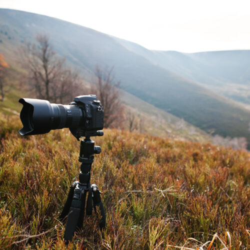 modern-professional-dslr-camera-on-a-tripod-outdo-2021-09-02-01-04-37-utc