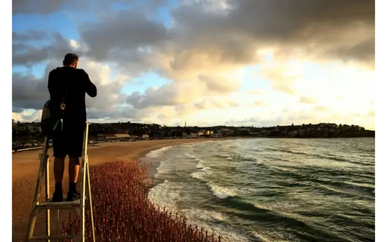 Spencer tunick beach photoshoot