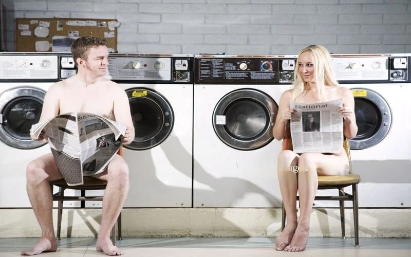 nude couple photoshoot ideas-3
