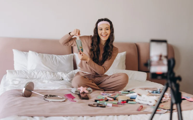 influencer bedroom photoshoot, casual bedroom photoshoot get ready with me shot