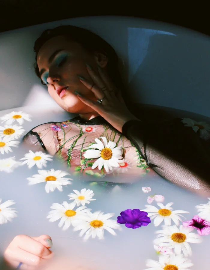 bathtub nudes