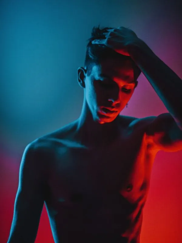 male boudoir poses