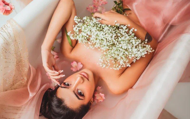 bathtub nudes