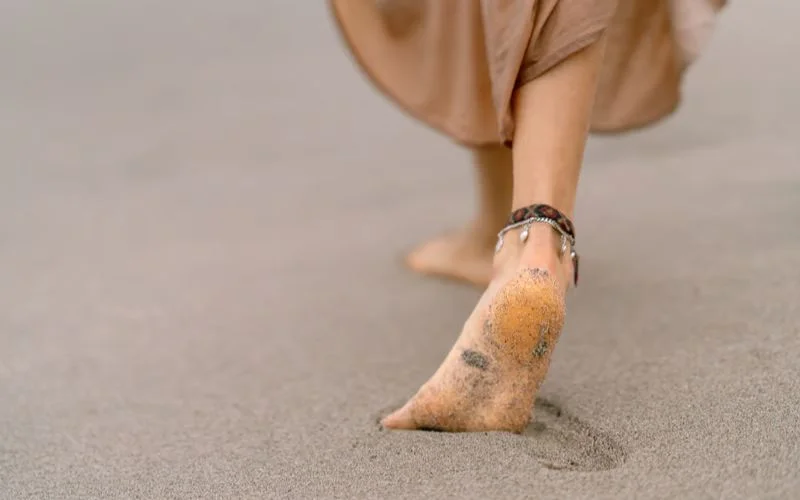 sexy naked feet, how to click feet pics, feet pic tips, feet pic ideas, sexy feet pic ideas, ideas for feet pics, feet photo ideas