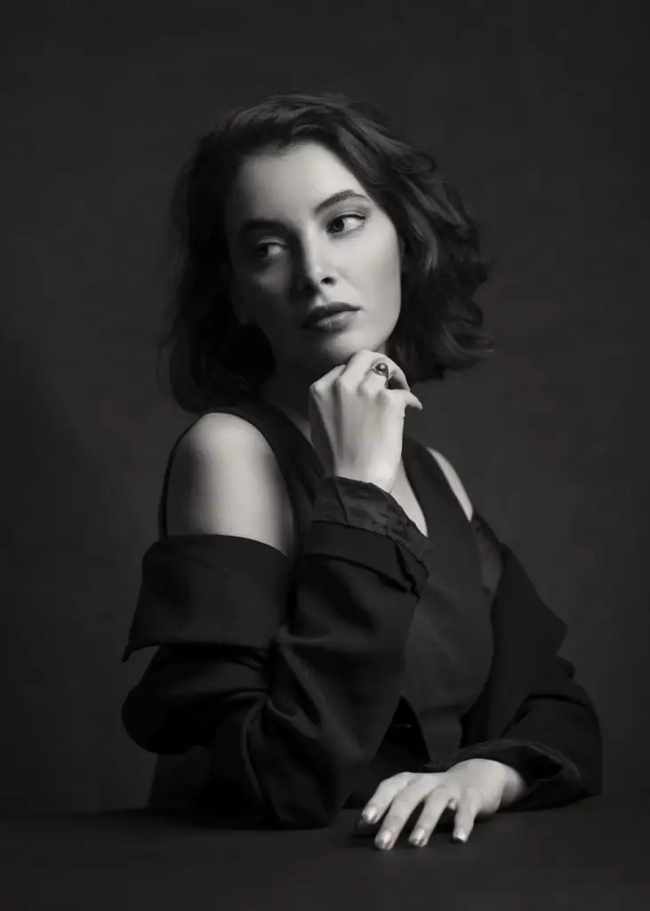 Portrait vs landscape photography : Black and white portrait photography