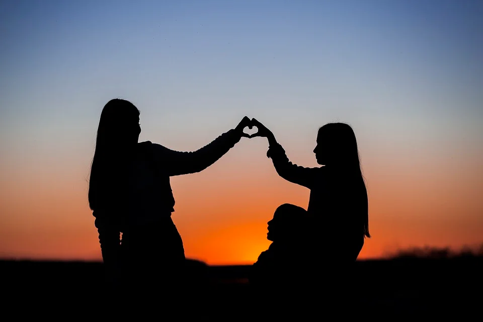 best friend poses for 2 female, best friend photoshoot poses, best friend photo pose, girl best friend photoshoot ideas, best friend poses for 2, friends photo ideas, best friend poses, friend poses, bestie photo pose, friend photo pose, poses with best friend