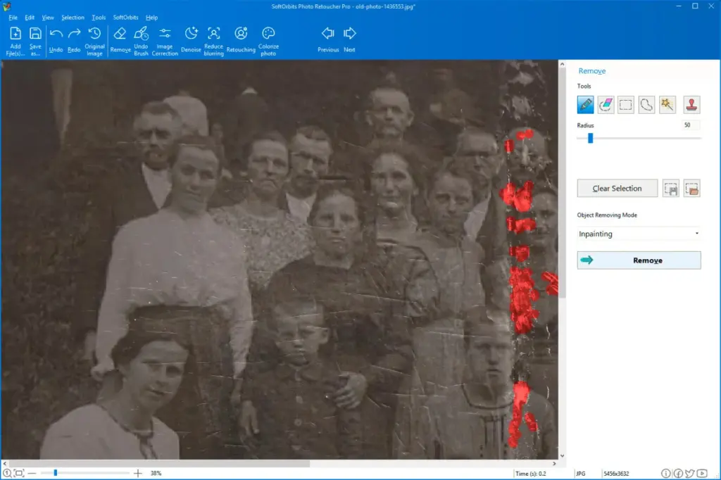 Reduce spots with old photo restoration software, restore scanned photos, old image repair software