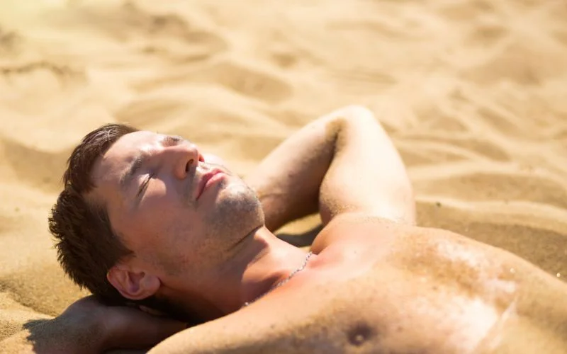 male nude poses in nowhere