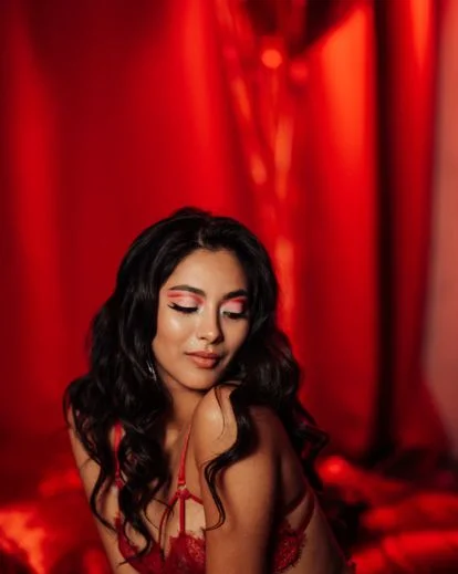 boudoir photography preview image