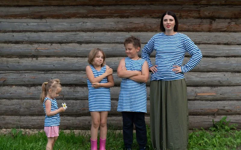 poses from tallest to shortest