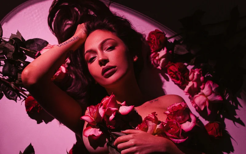 valentine boudoir photo ideas
