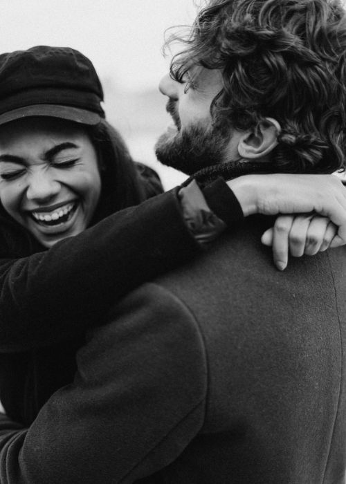 Valentine’s Day portraits, cute couple photoshoot ideas, romantic photo ideas, anniversary photoshoot ideas