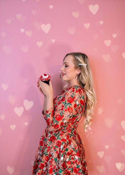 Valentine’s Day photo shoot, romantic photoshoot ideas, couples photoshoot inspiration, love photoshoot ideas, engagement session ideas,
