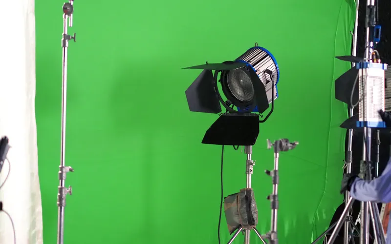 studio lighting equipment with green screen