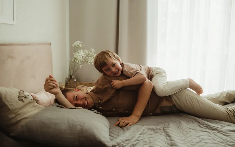 cozy Father's day photoshoot at home