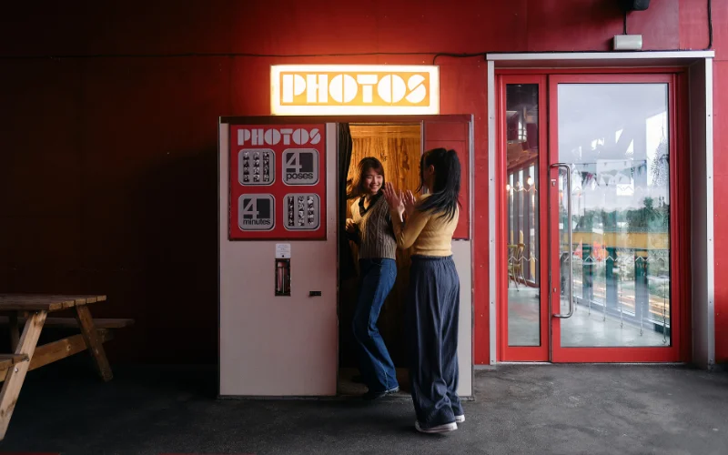 Top 10 Ideas For Fun Photo Booth Poses (Trending In 2026)