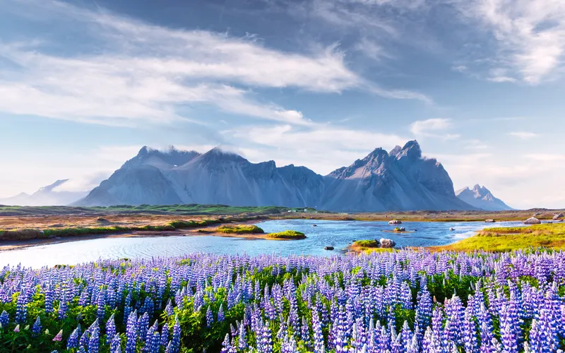landscape photo of mountain scenery