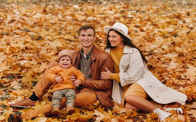 thanksgiving family photoshoot wearing matching outfits