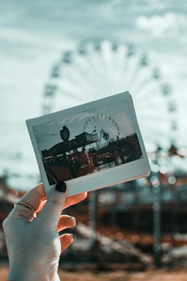 12 Polaroid Photo Ideas Y…