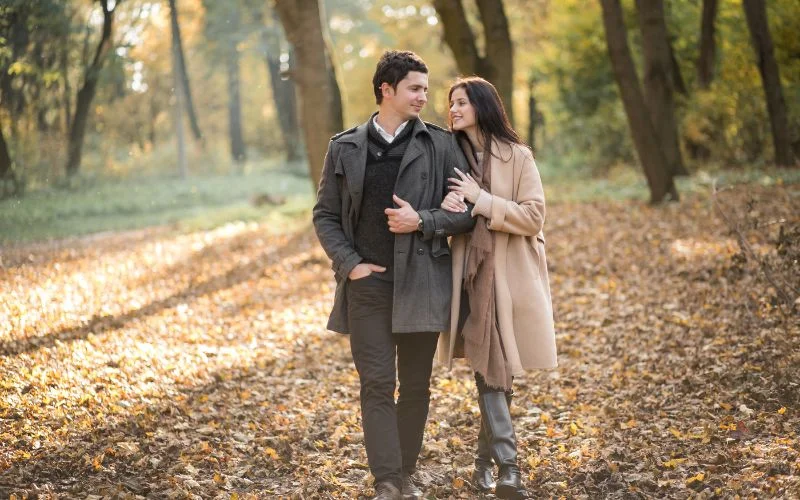 fall poses for save the date