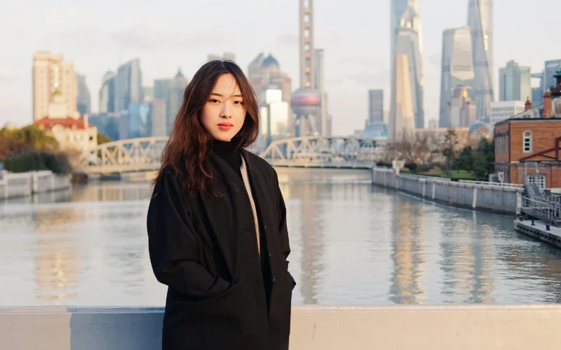 create a vivid background with cityscapes for your 40th birthday photoshoot