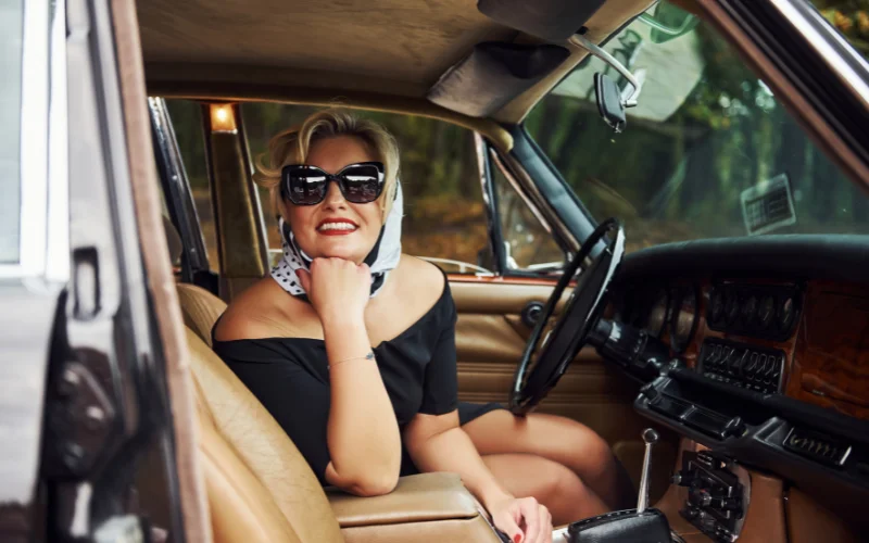 40th birthday photoshoot ideas in a vintage car