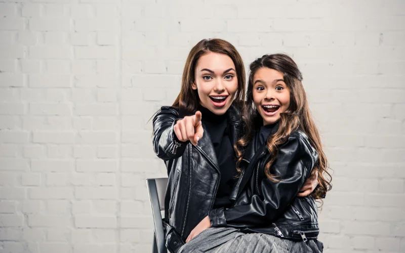 2 sisters photoshoot ideas at home, 3 sisters photoshoot ideas at home, 2 sisters photoshoot ideas, sister photoshoot ideas, sisters photoshoot ideas, sister poses for photoshoot, sisters photoshoot, sister photoshoot poses