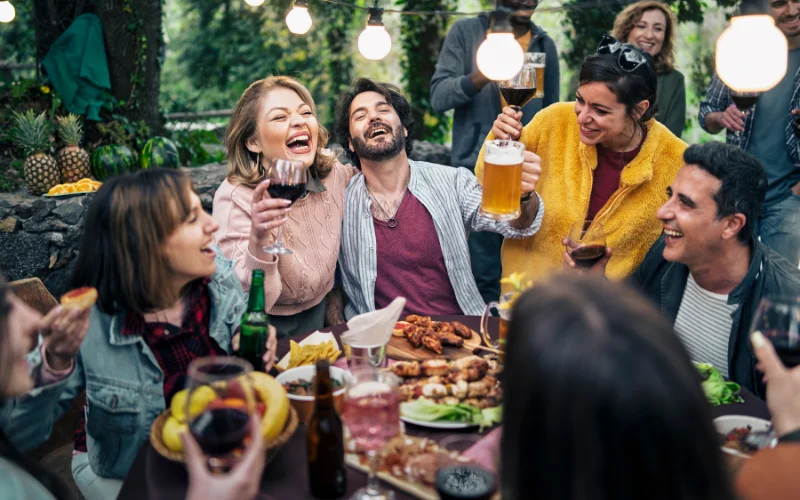 candid new year photoshoot ideas