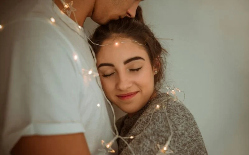 new year photoshoot ideas using fairy lights