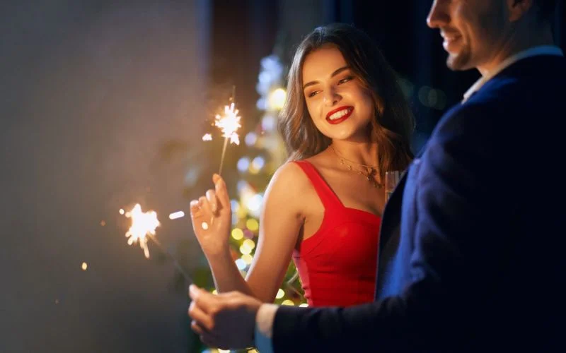 new year photoshoot ideas with sparklers
