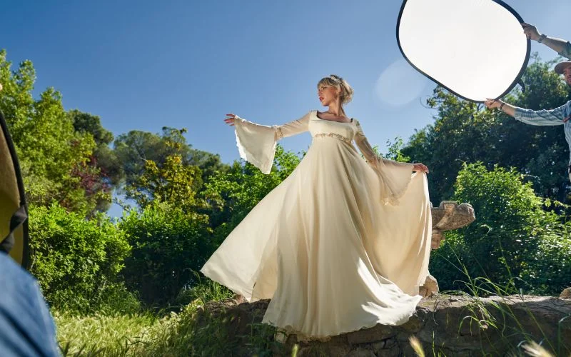 wedding retouching workflow, wedding color grading