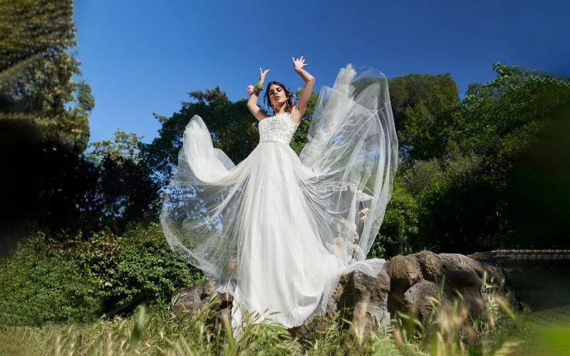 natural wedding retouching, romantic photo editing