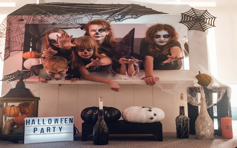 Halloween party photo booth - children in costume