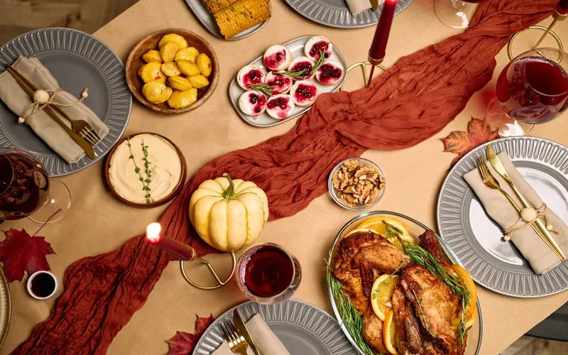 Thanksgiving table aesthetics