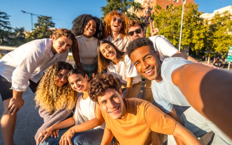 fun group photo ideas with a selfie