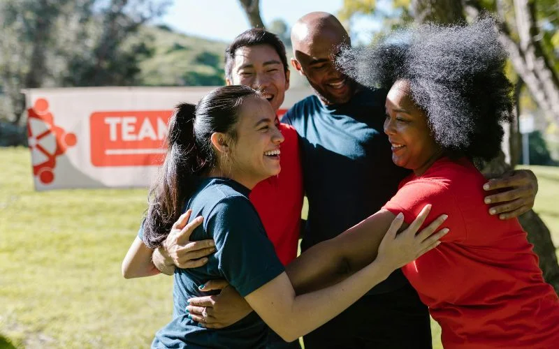 fun group photo ideas with friends