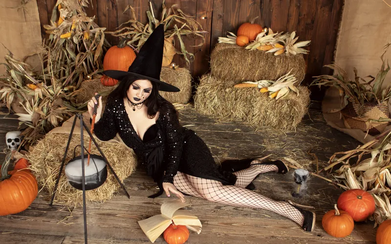 halloween photoshoot with props-