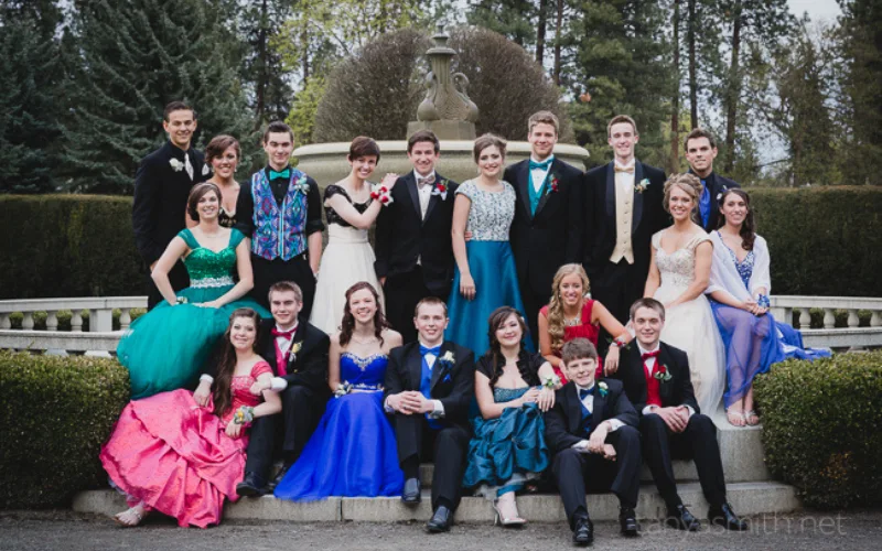 Group Prom Pose