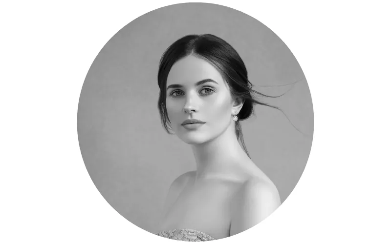 portrait of a beautiful woman in black and white