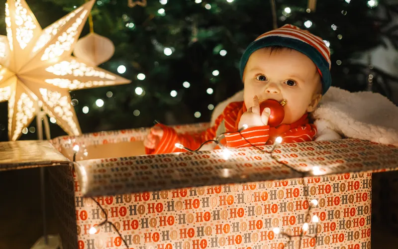 baby in a gift box-Christmas photoshoot
