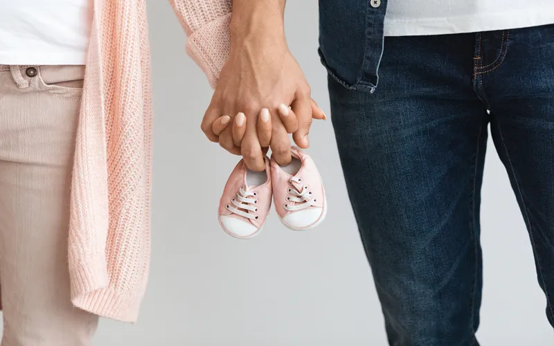 revealing gender using baby shoes