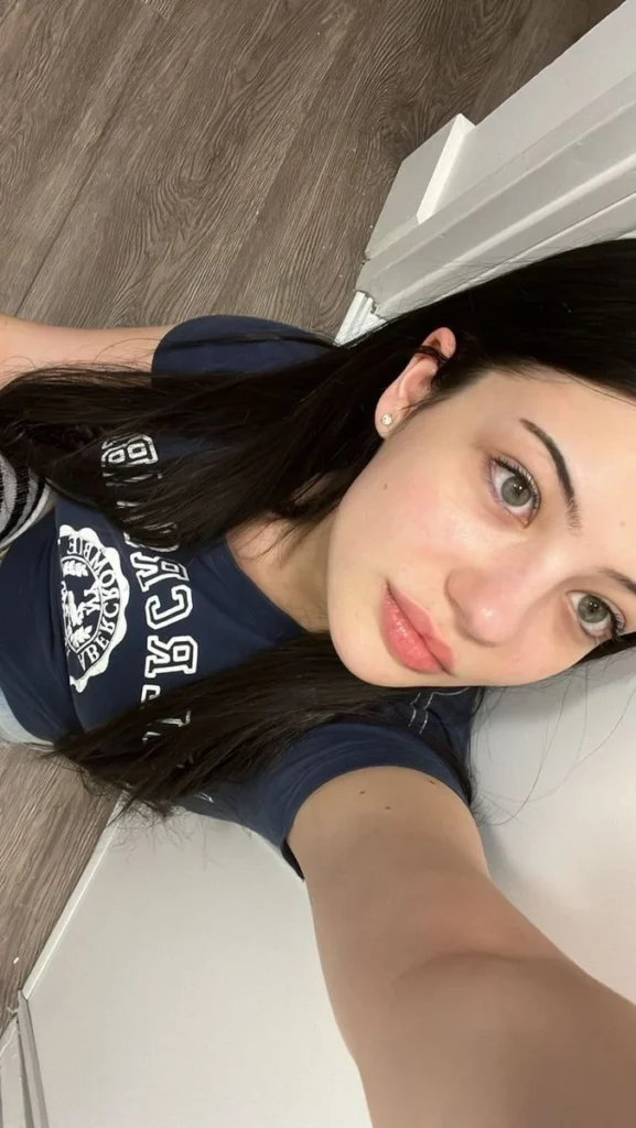 Selfie poses for girls overhead angle