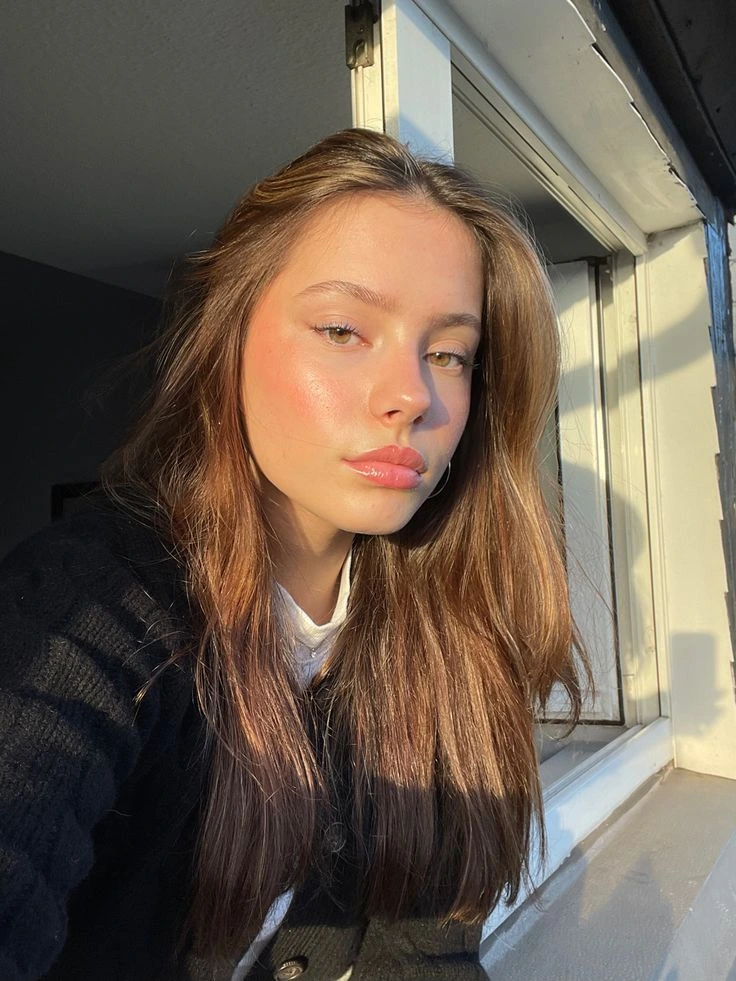 sun-kissed selfie for cute selfie poses