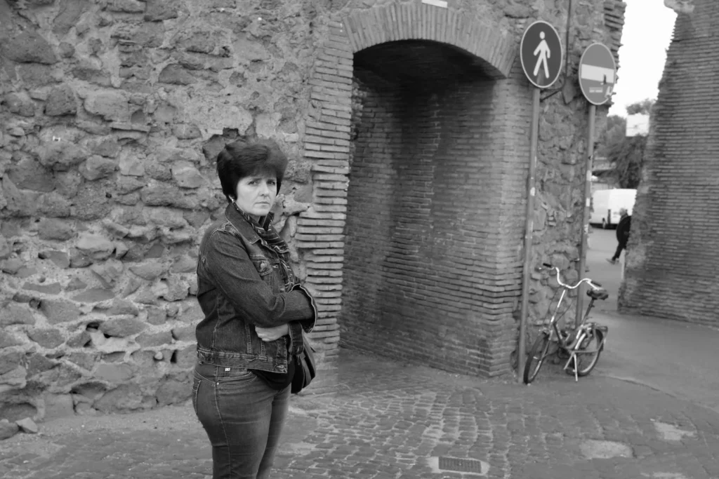 candid street photography, surrealism street photography, street photography course