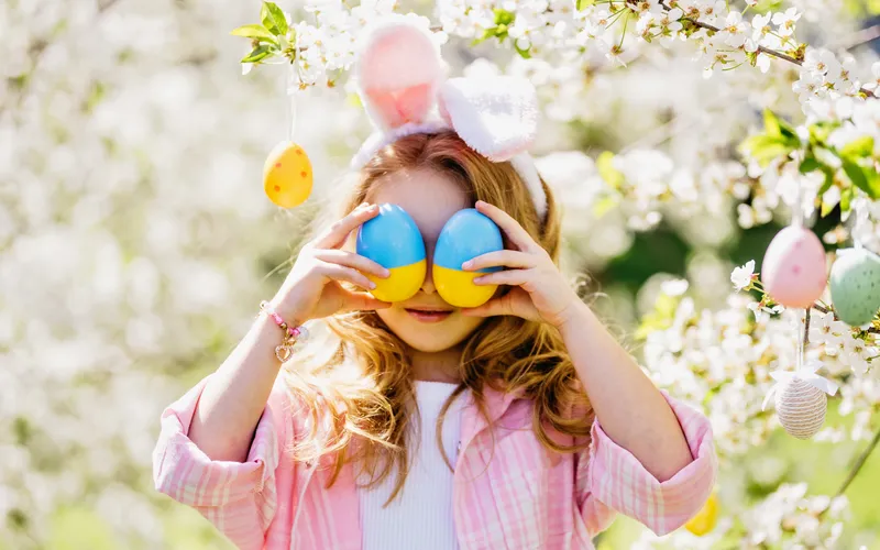 Indoor Easter Photoshoot Ideas
