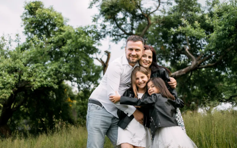 group hug spring family photos, spring family photography