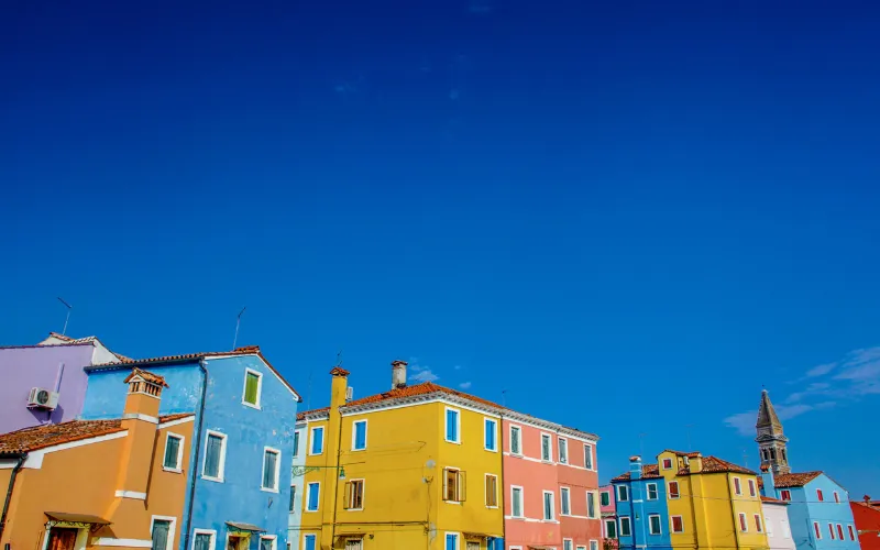 examples of photo composition, visual guide using leading lines, leading lines for perspective